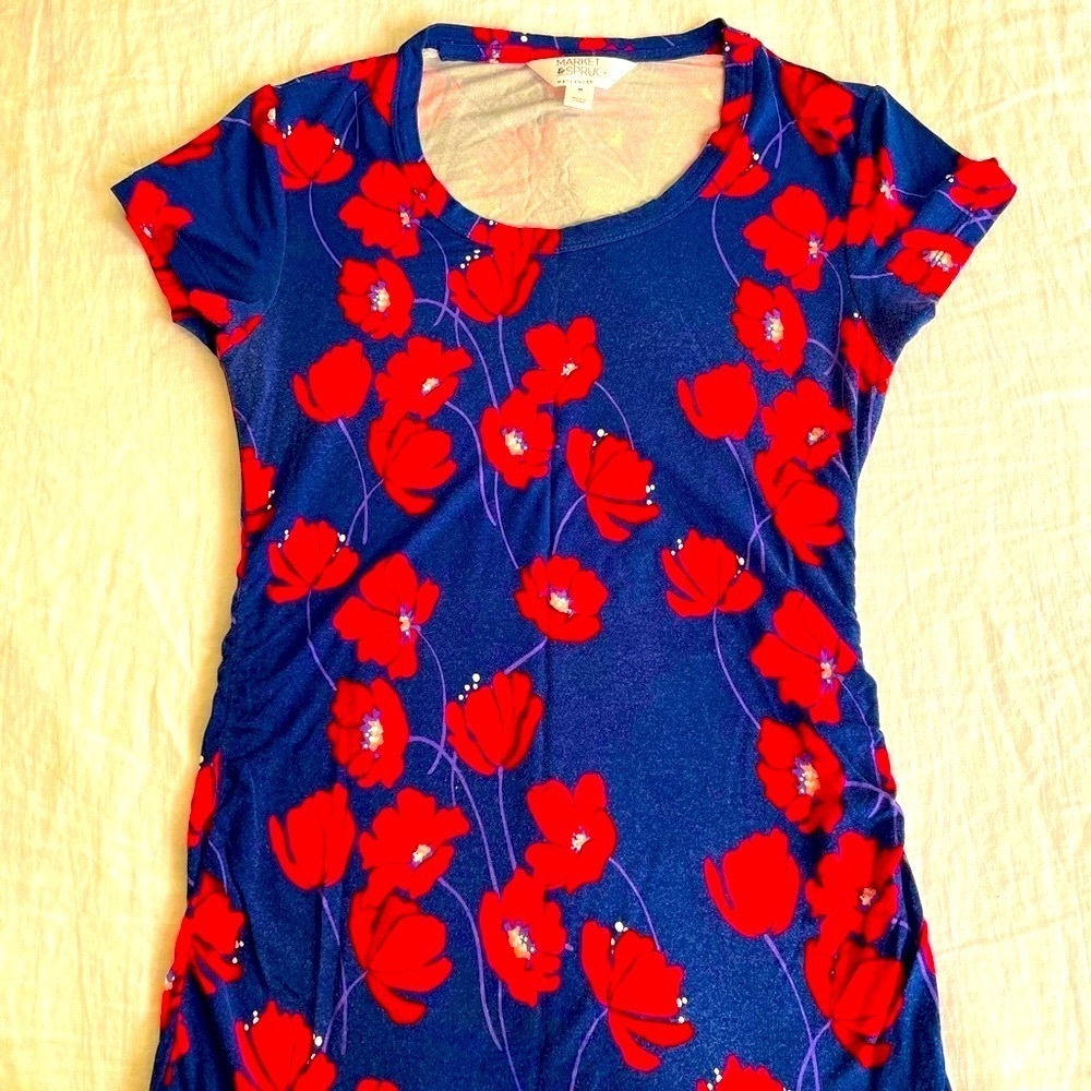 Stitch Fix Market & Spruce Red Poppies Maternity Top